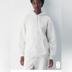 NWT Aritzia Cozy Sweatfleece Boyfriend hoodie Heather cloud white